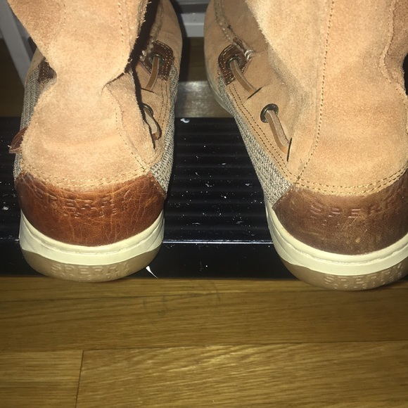 Boots - Picture 4 of 7